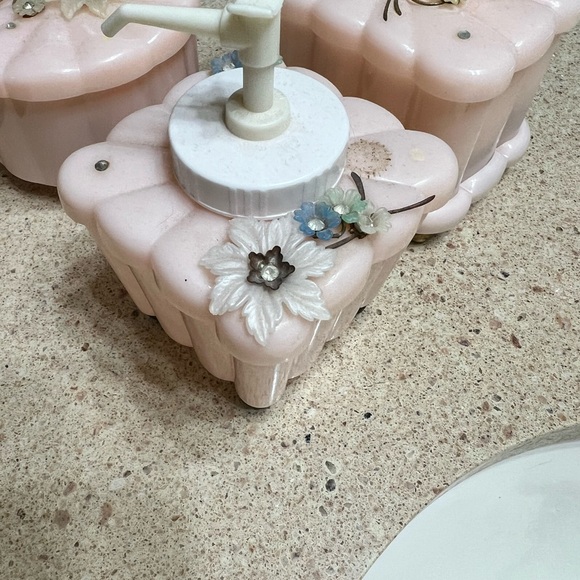 Vintage vanity set - Picture 4 of 4